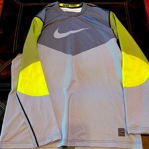 Nike Pro Dri Fit XL Tight Top Insulated Like New